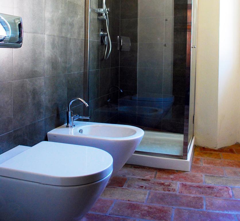 Camera Con Vista フォッソンブローネ 部屋 写真